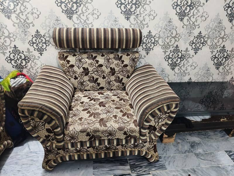 5 SEATER SOFA SET WITH TABLE 3