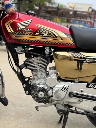 Honda 125 gold addition