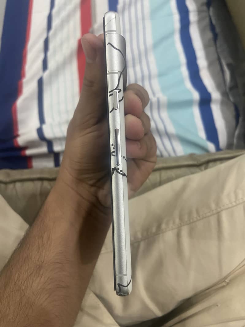 Google Pixel 7 5