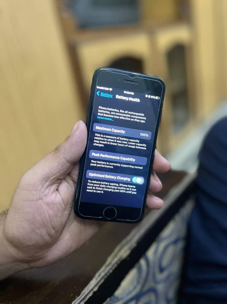 Apple iPhone 7 3