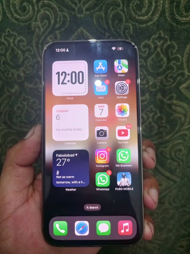 Apple iPhone 14 Pro Max 1
