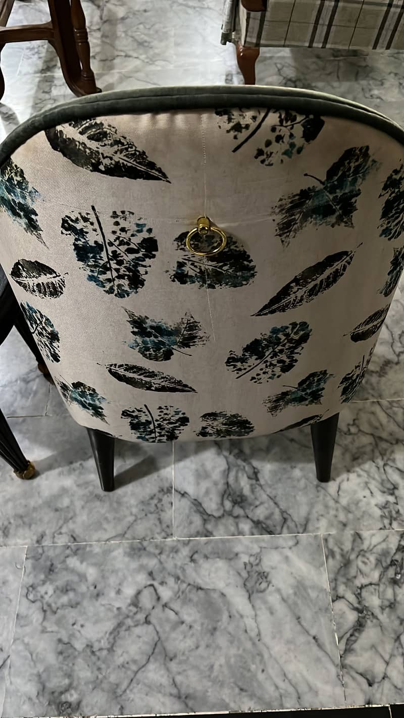 Sofa chairs 1