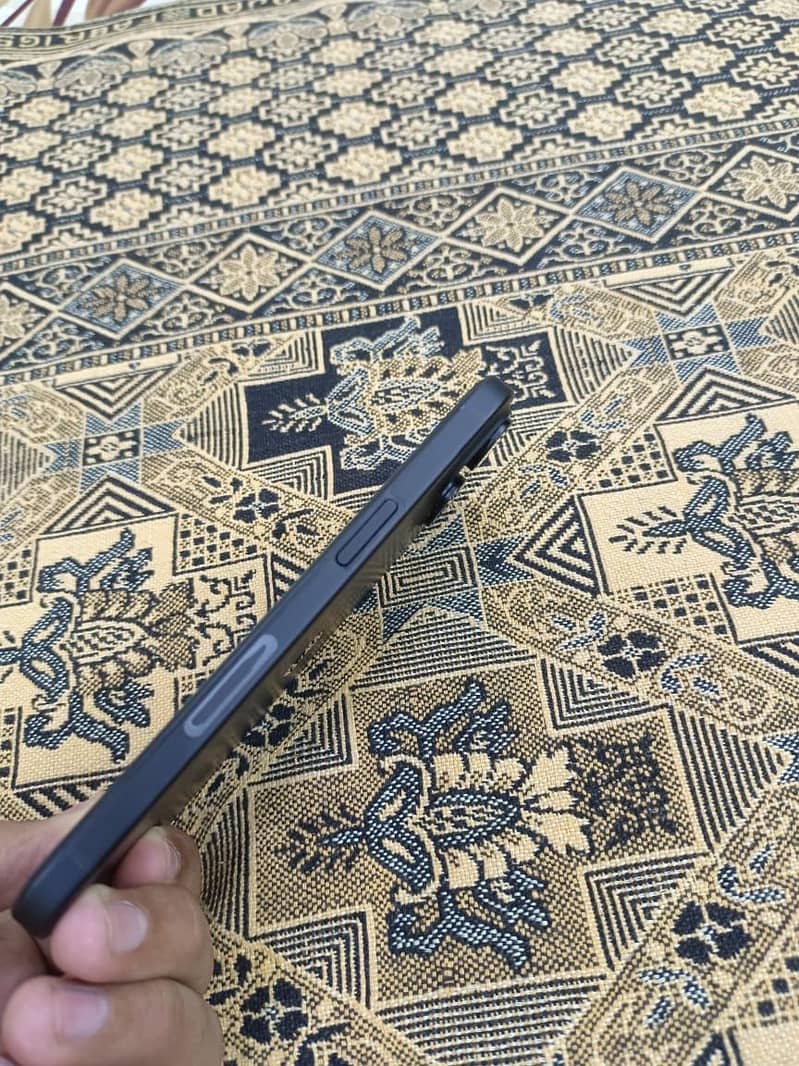 Apple iPhone 15 1