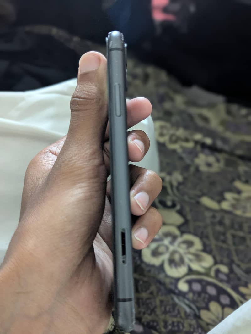 Apple iPhone 11 1