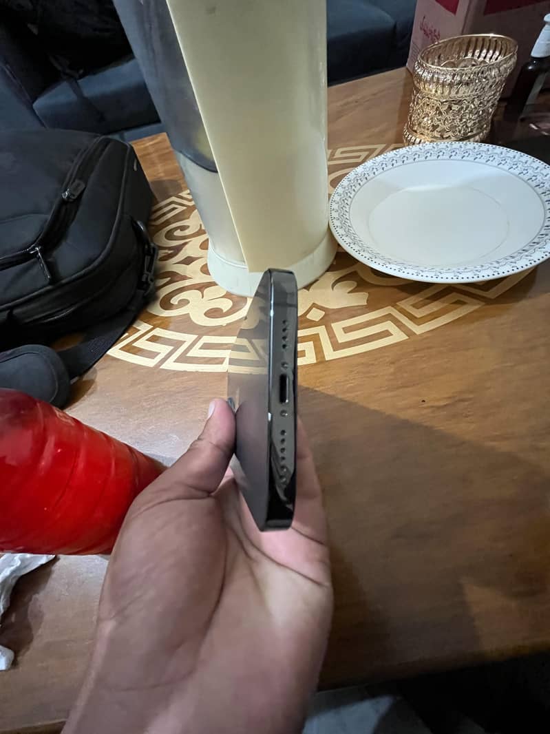 Apple iPhone 14 Pro Max 5