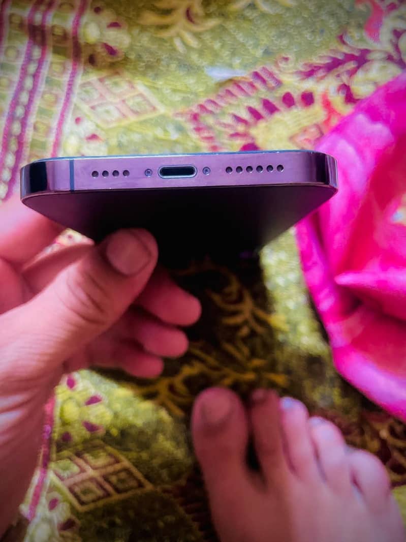 Apple iPhone 14 Pro Max 3