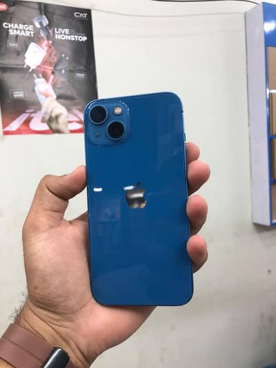 Apple iPhone 13