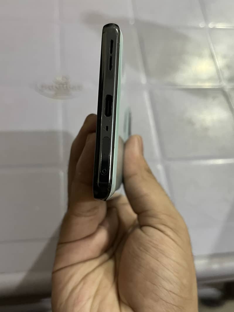 One Plus 10T 3