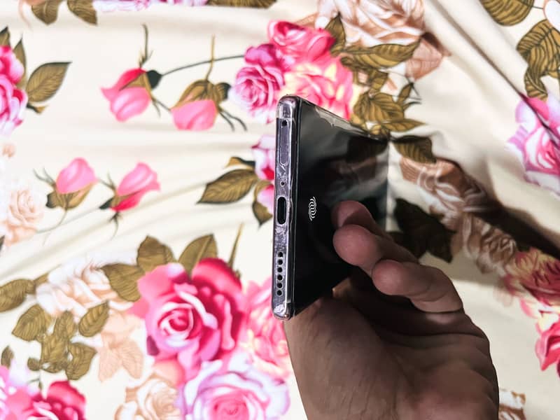 Infinix Zero 40 4
