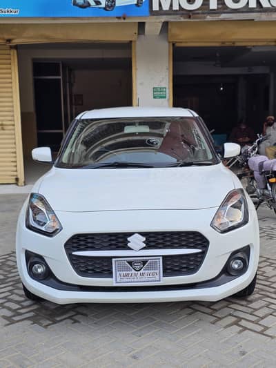 Suzuki Swift 2025 GLX CVT