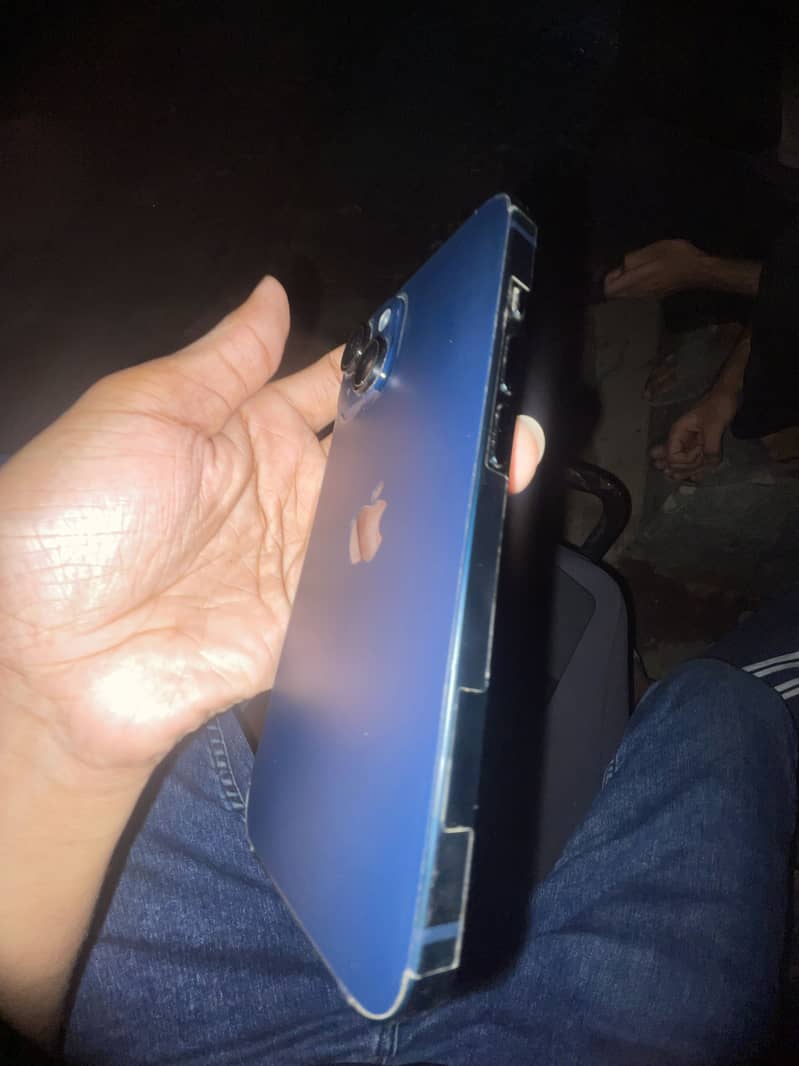 Apple iPhone 14 2