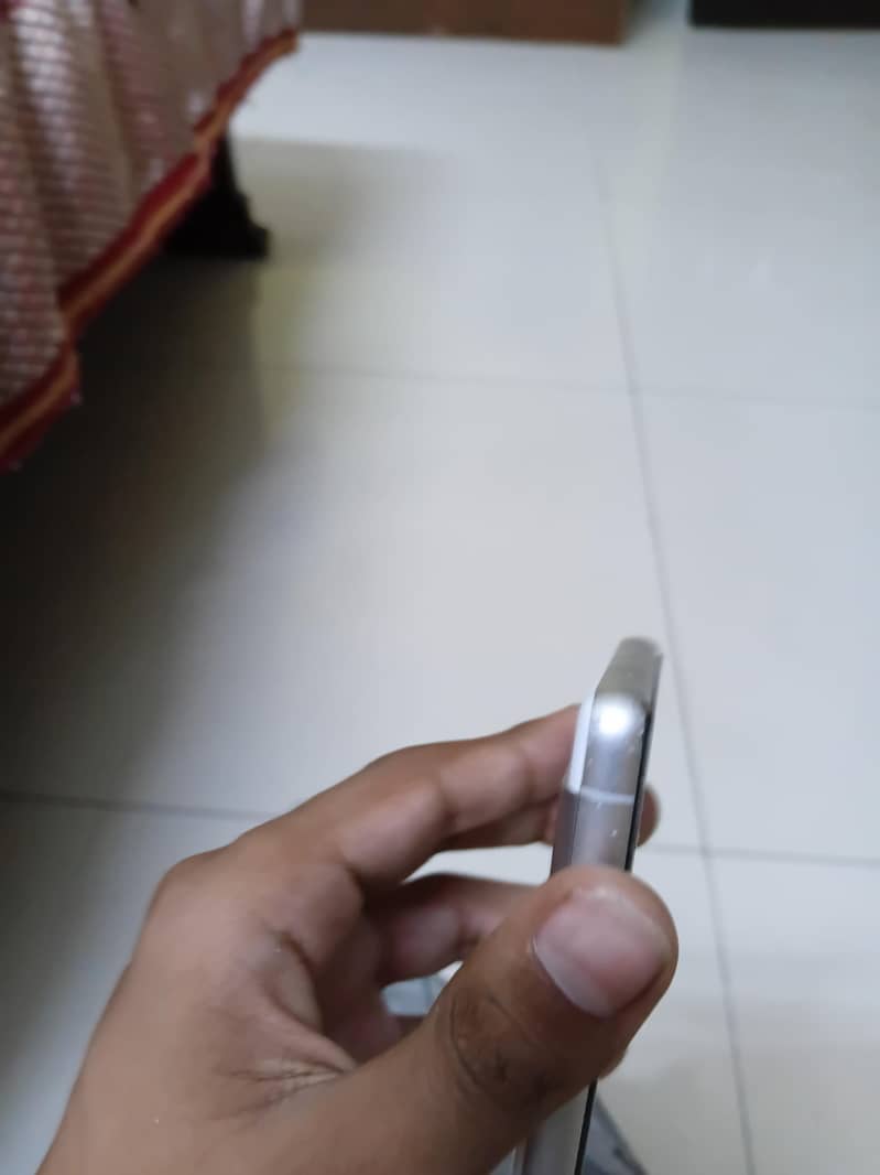 Google Pixel 7a 3