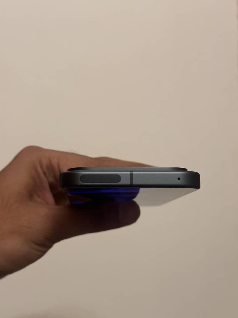 Google Pixel 9 4