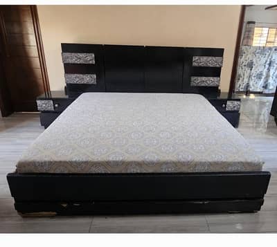 used bed set with dressing for sale
