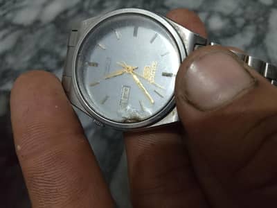 *Seiko 5 Vintage 1976 Original*  Ye sab se chota aur best hai.