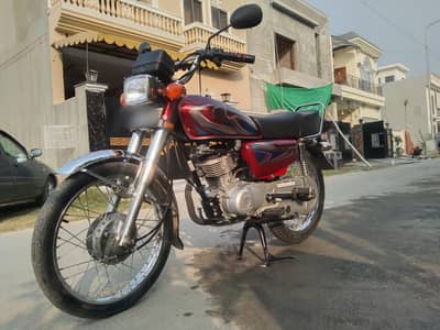 Honda CG 125 Neat & Clean