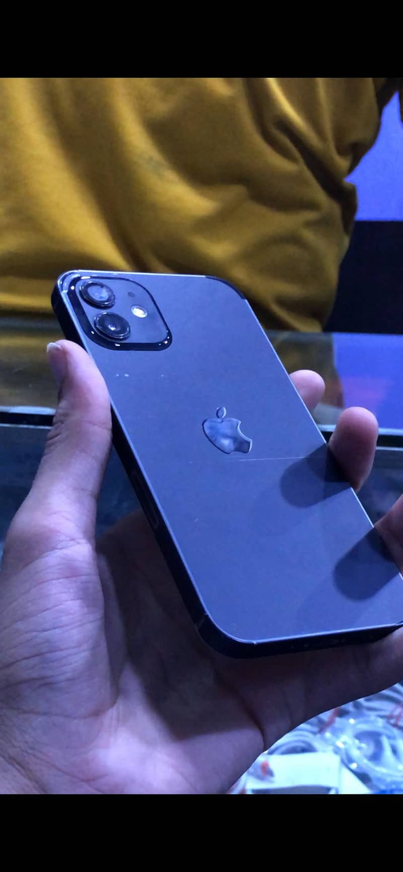 Apple iPhone 12 1