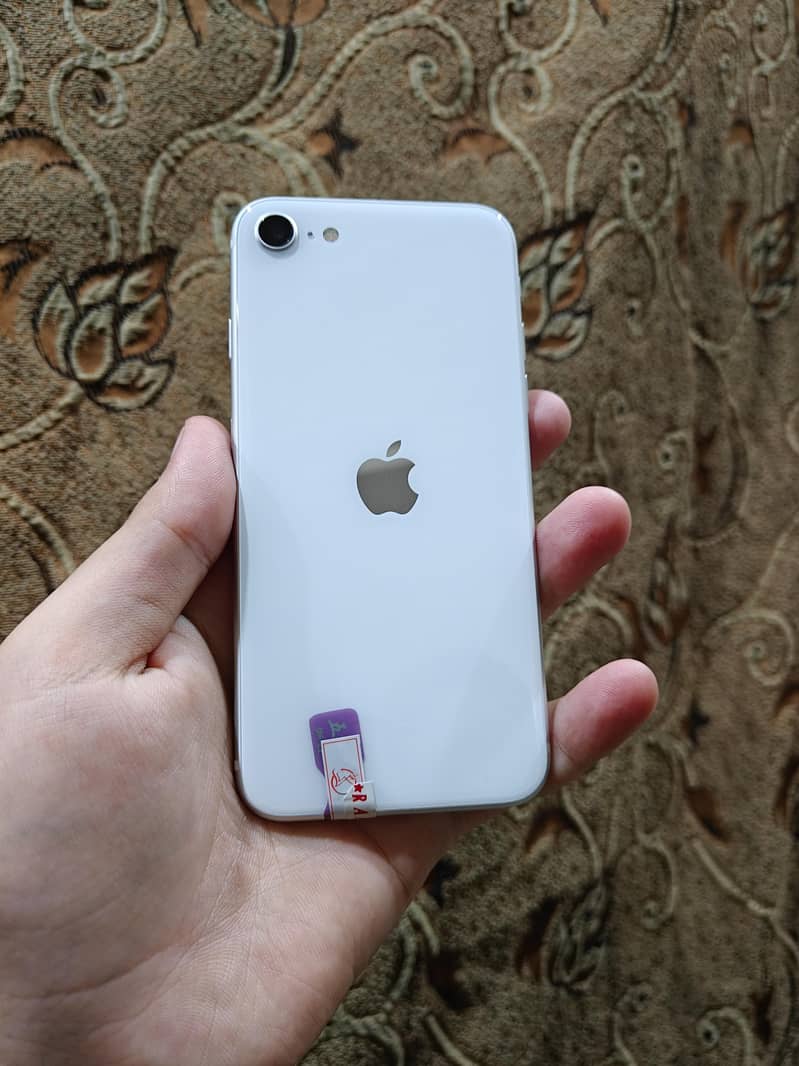 Apple iPhone SE 2 1