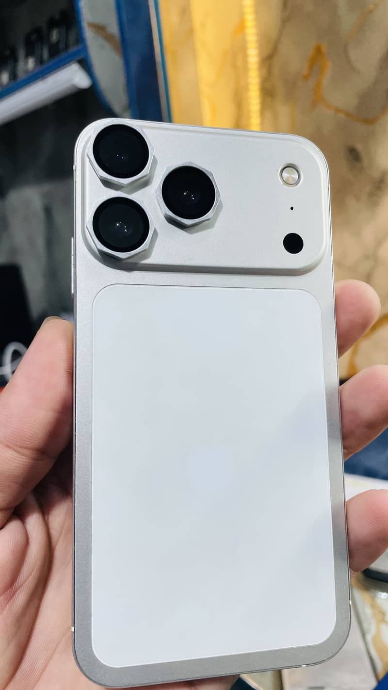 Apple iPhone XR 1