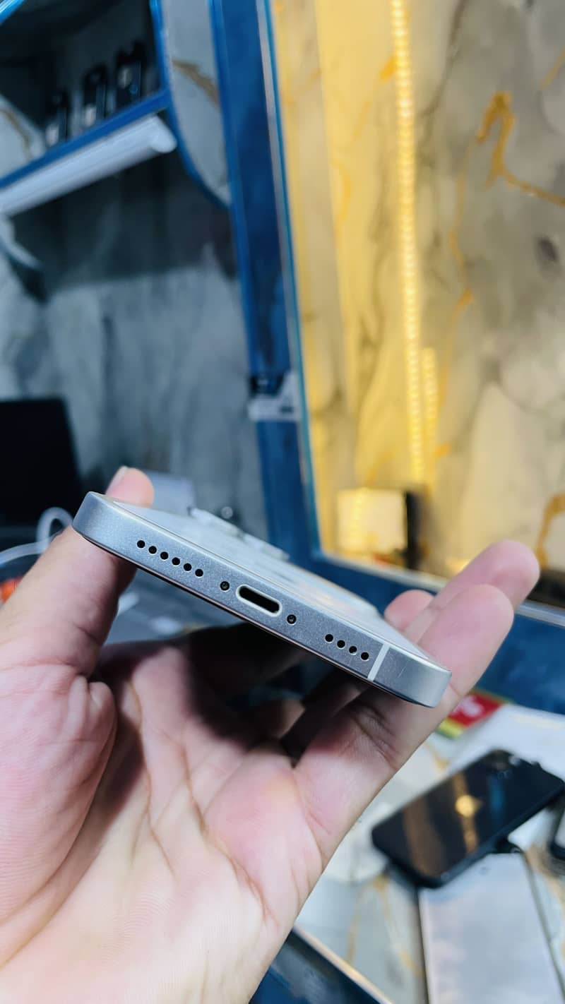 Apple iPhone XR 5