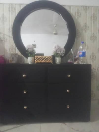 dressing mirror