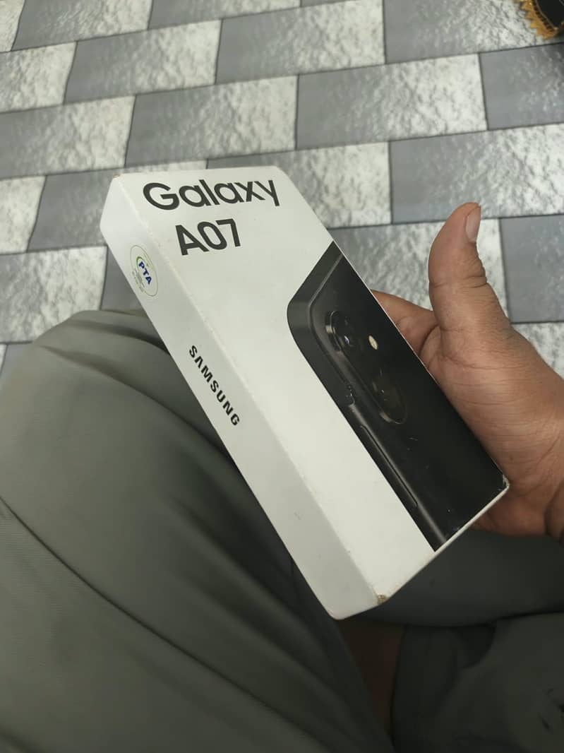 Samsung Mobile A07 1