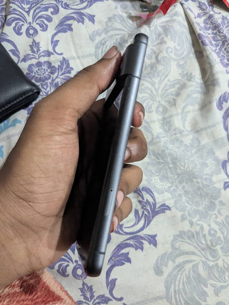 Google Pixel 8 2