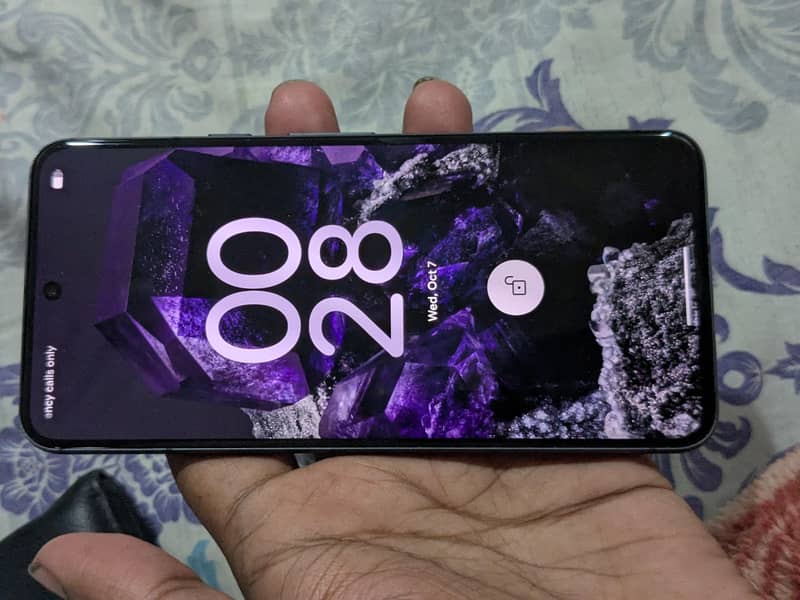 Google Pixel 8 5