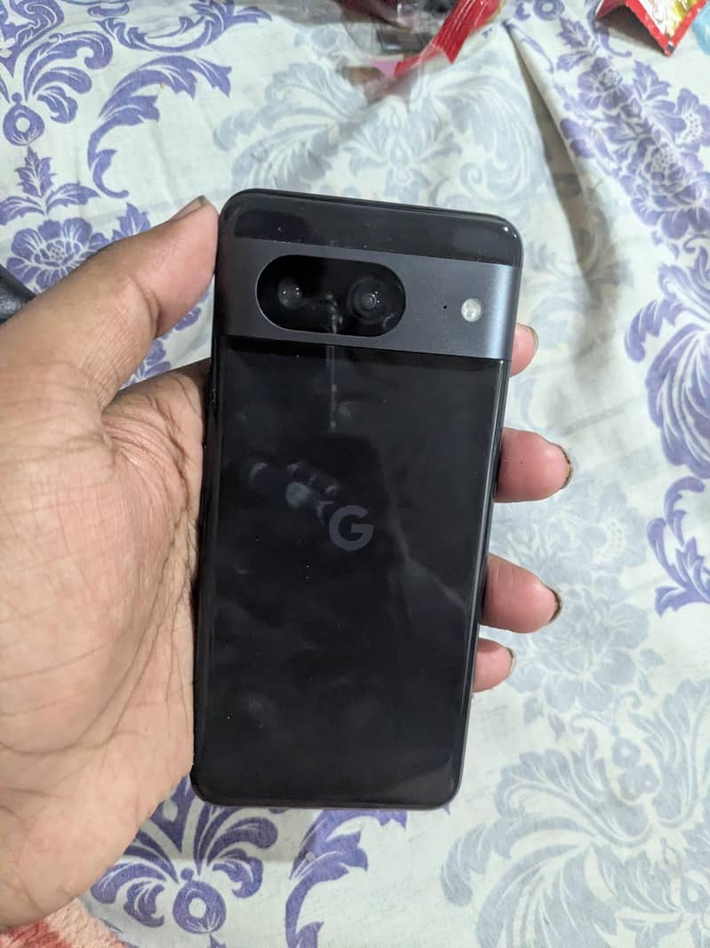 Google Pixel 8 6