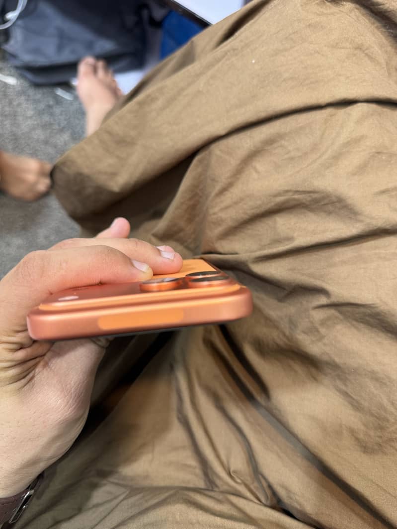 Apple iPhone 17 Pro Max 1