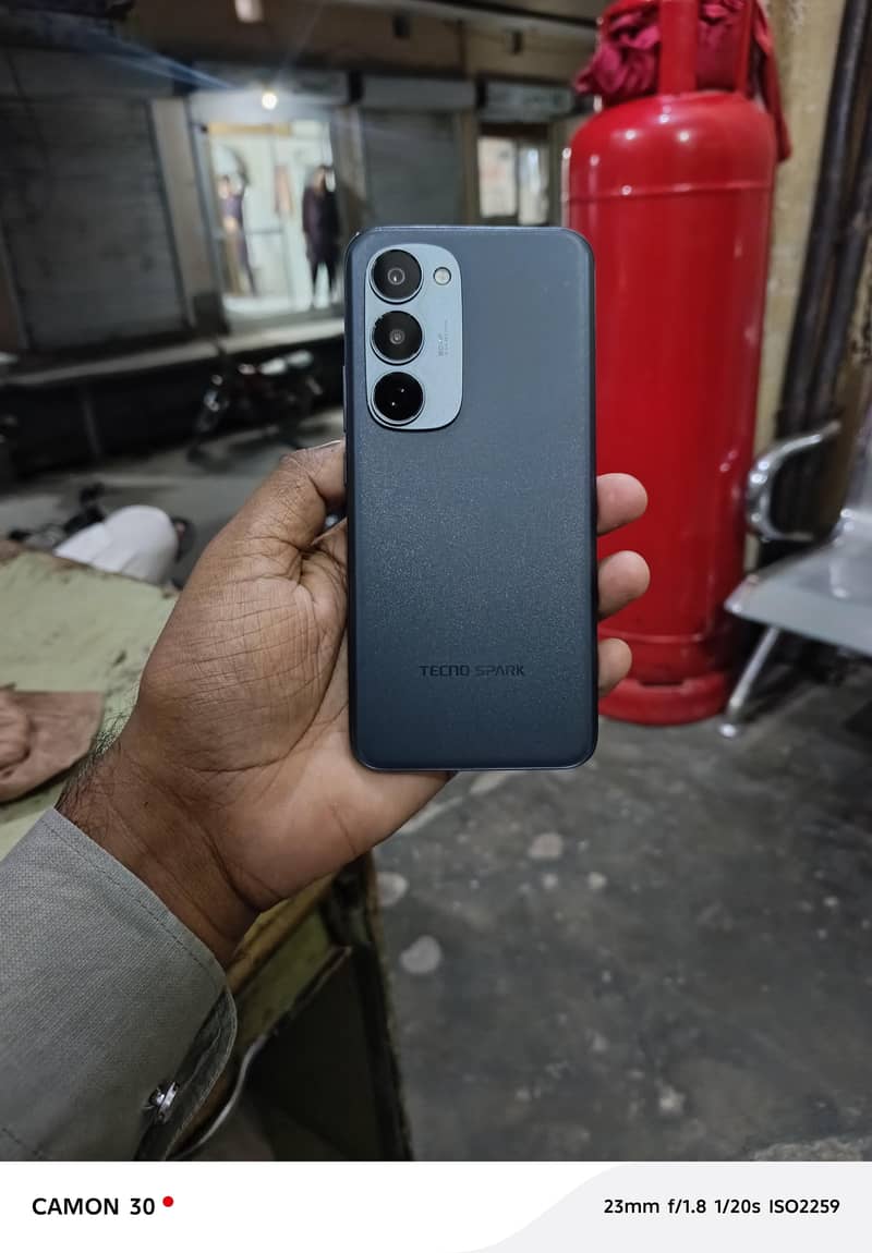 Spark 40 pro plus Complete Box 1