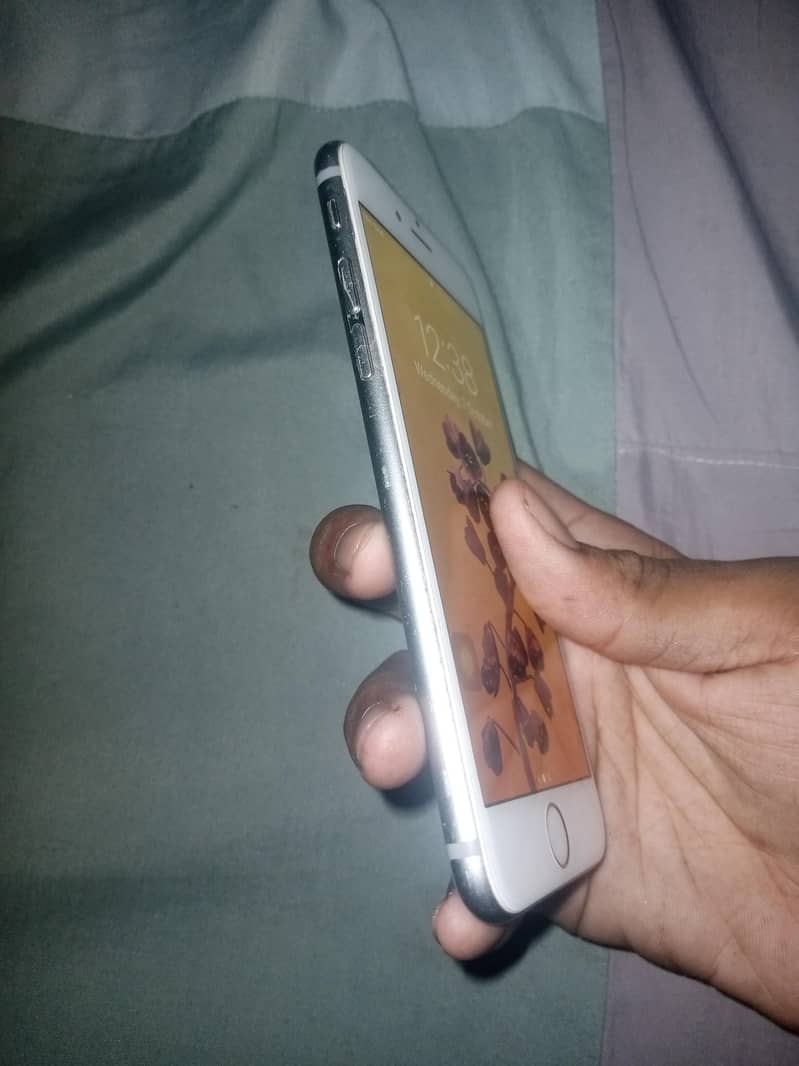 Apple iPhone 6 5