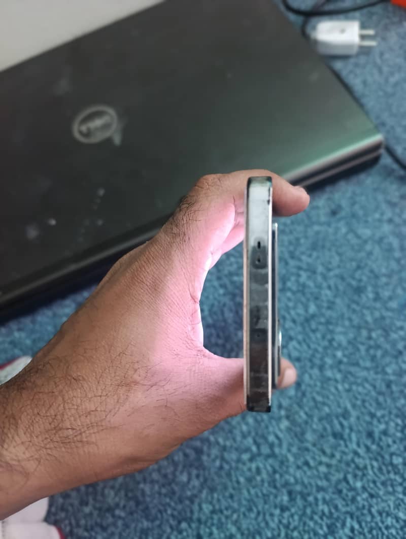Infinix Note 40 5
