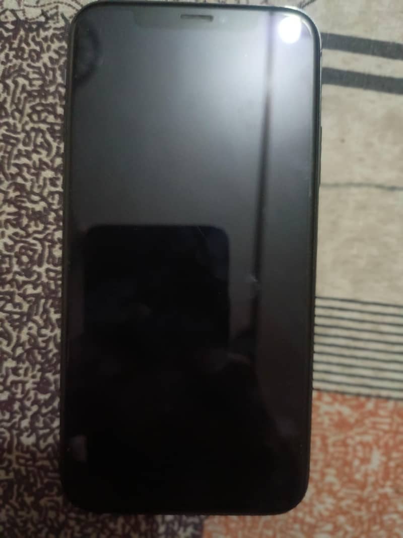 Apple iPhone XS 5