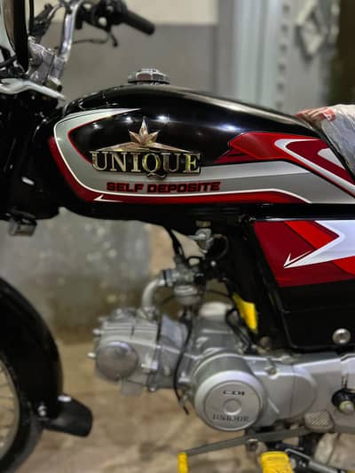 unique plus 2025 model ke end ke bike ha 10 by 9 condition