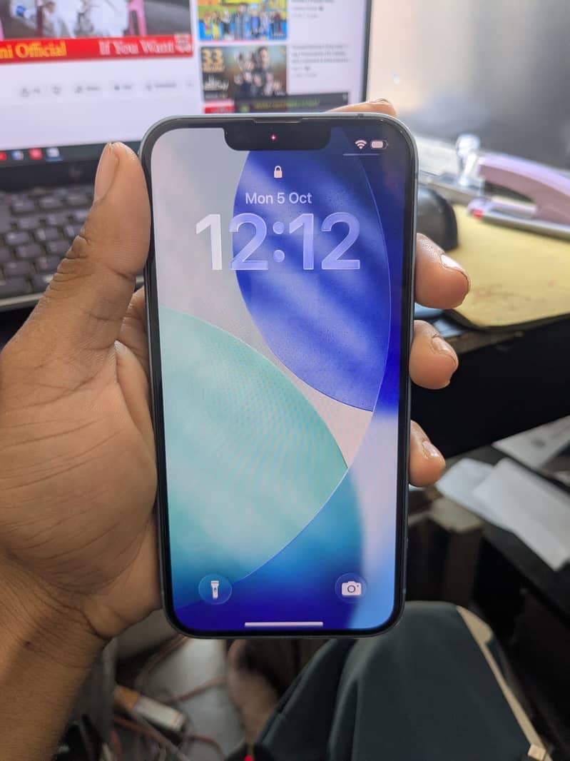 Apple iPhone 14 3