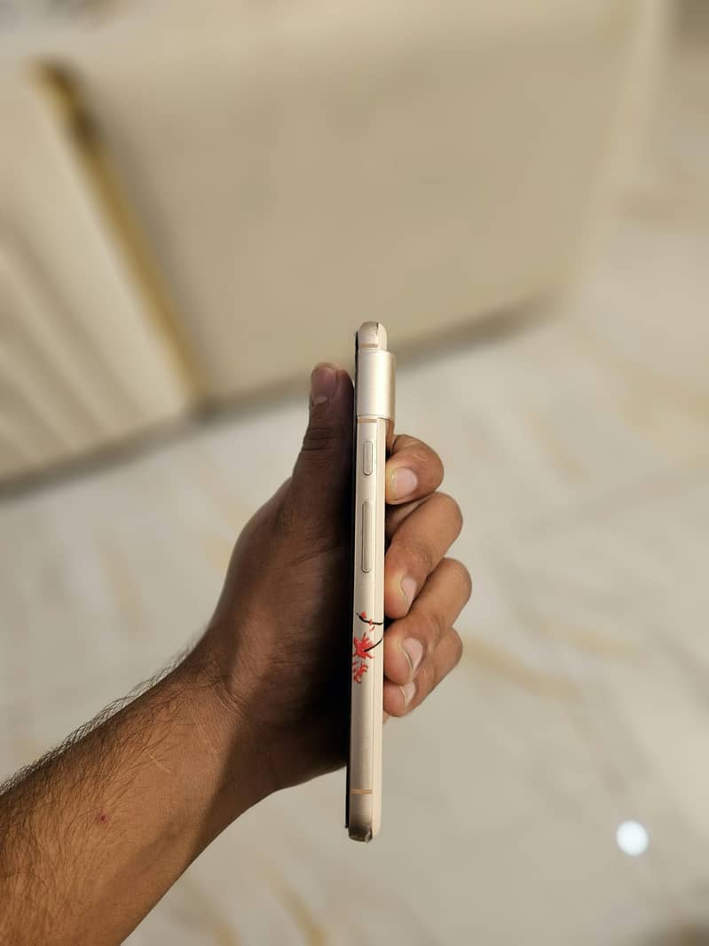 Google Pixel 8 3