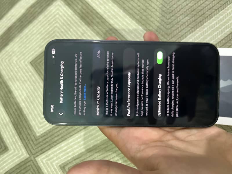Apple iPhone 13 6