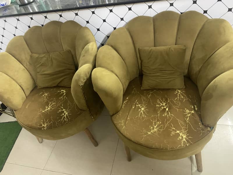 Sofa set for sell 1