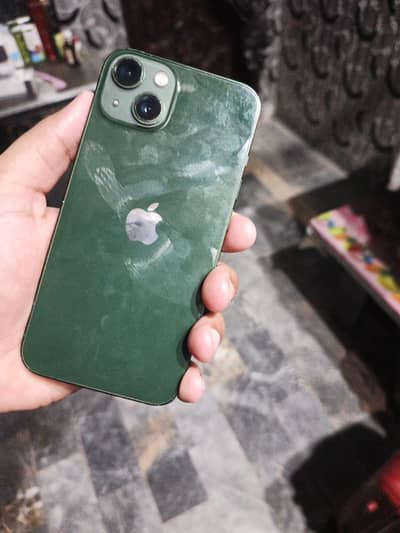 Apple iPhone 13