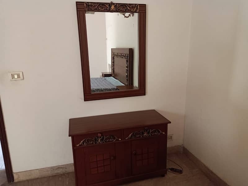 Like new complete Bed Set 2