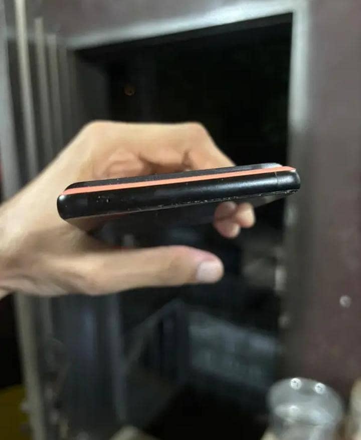 Google Pixel 6 4