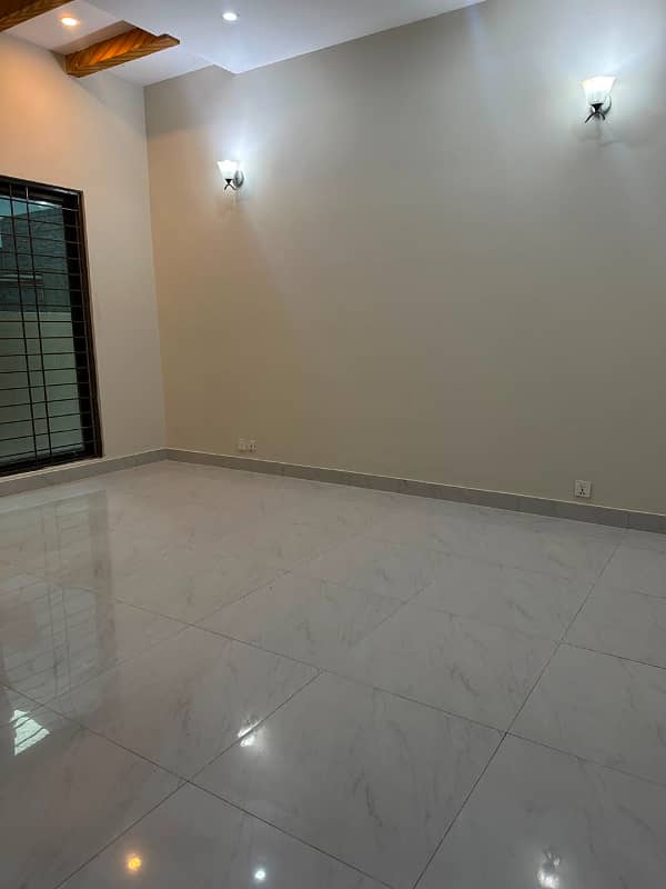 Upper portion for Rent 0