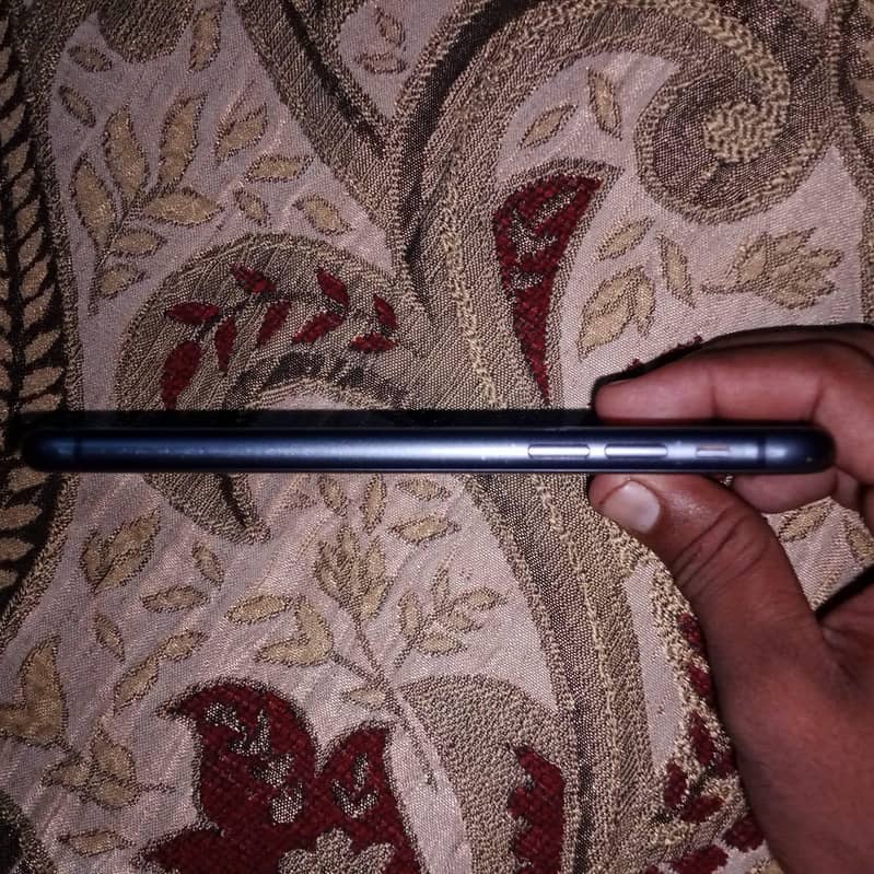 Apple iPhone 11 2