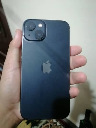 Apple iPhone 13