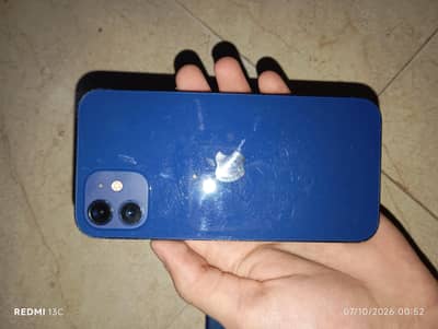 Apple iPhone 12