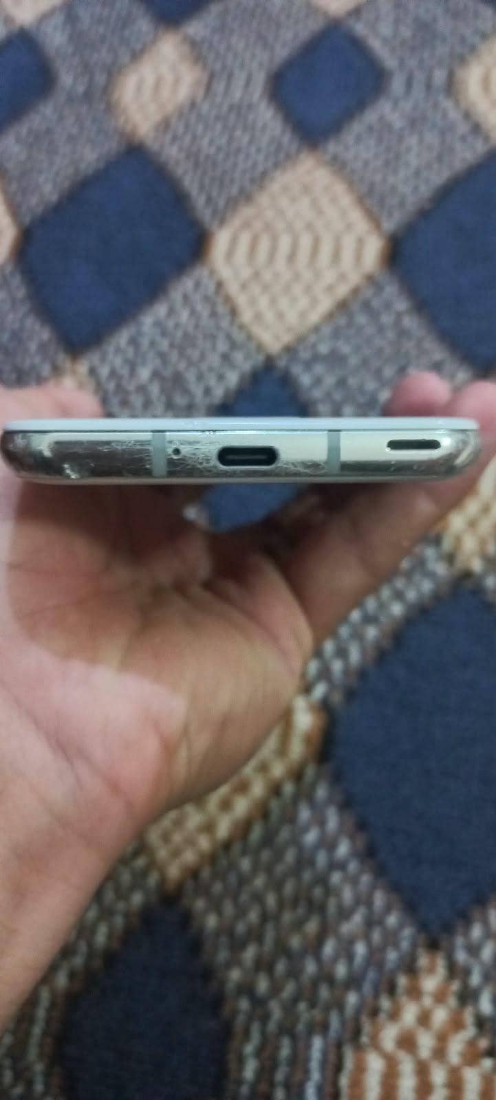 Sharp Aquos R2 non PTA 2