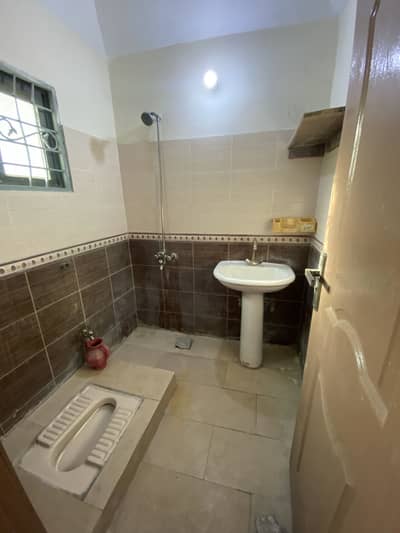7 Marla upper portion for Rent