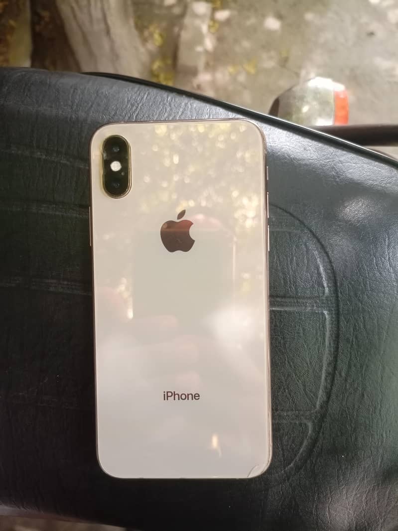 Apple iPhone XS 1