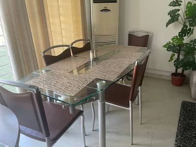 2 Bed DD Flat For Rent | 1st Floor | Road Facing | Lift | No Water Issue | No Load Shedding | Prime VIP Block 3A, Gulistan-E-Johar | Main Munawar Chowrangi |
